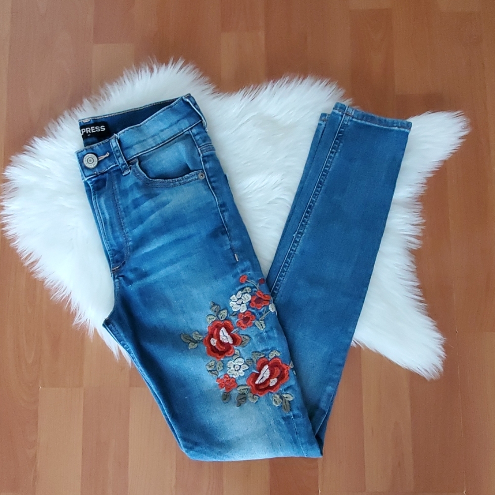 Express high rise embroidered Jean legging sz 0